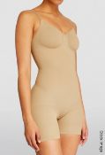 1 x SKIMS Everday Sculpt Mid Thigh Bodysuit, Clay - Size: L / UK 16-18 - RRP £80.00 - Ref: HF186/