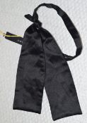 1 x TOM FORD 100% Silk Classic Black Bowtie, Made in Italy - One size - Original Price £175.00