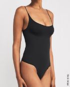 1 x SKIMS Fits Everybody Cami Thong Bodysuit in Onyx Black - Size: XXS / UK 0 - RRP £68.00