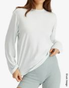 1 x SKIMS Boyfriend Long Sleeve T-Shirt in Frost - Size: S / UK 8-10 - Original Price £52.00 -