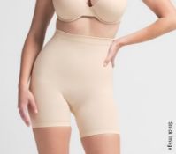1 x Pair of SKIMS Seamless Sculpt Mid Thigh Shorts in Sand - Size: M = UK 12-14 - Original Price £38