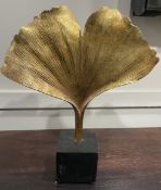 1 x Decorative Ginkgo Leaf Sculpture - Recently Removed from a Luxury Furniture Retailer - Ref: