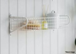 1 x Hornton Medium Hanging Basket In Lily White - Boxed - RRP £38.00 - Ref: GTC286/GTC2P10 -