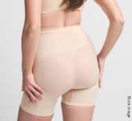 1 x Pair of SKIMS Seamless Sculpt Mid Thigh Shorts in Sand - Size: 2X = UK 20-22 - Original Price £3