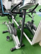 1 x HORIZON FITNESS 'Focus 4' Upright Home Gym Excercise Bike - Original RRP £499.00