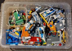 1 x Large Assorted Tub of LEGO Including Lego City Vehicles and More - Tub Size: D17 x W40 x L58 cms