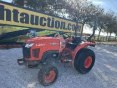 Kubota L2501 Tractor