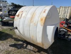 1,000 GALLON POLY TANK