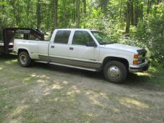 2000 Chevy LS 3500 extended cab 1 ton dually pickup