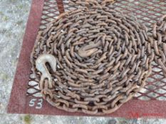 CHAIN W/ 2 HOOKS