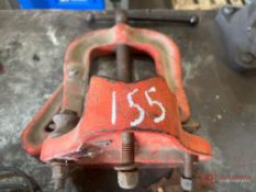 PIPE VISE