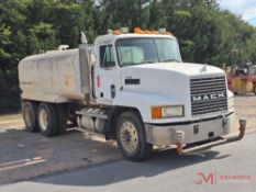 1994 MACK CH613 4000 GALLON WATER TRUCK
