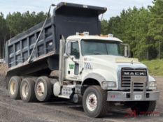 2015 MACKGRANITE GU713 TRI-AXLE DUMP TRUCK