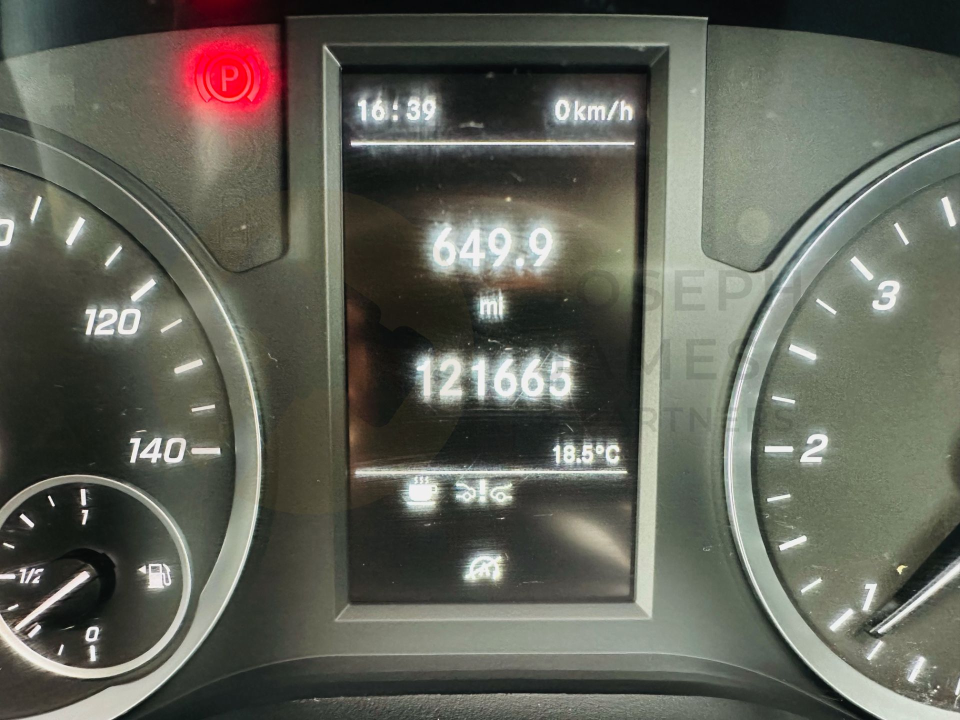 (On Sale) MERCEDES-BENZ VITO CDI *PROGRESSIVE EDITION* LWB PANEL VAN (2021 EURO 6) *FACELIFT MODEL* - Image 29 of 31