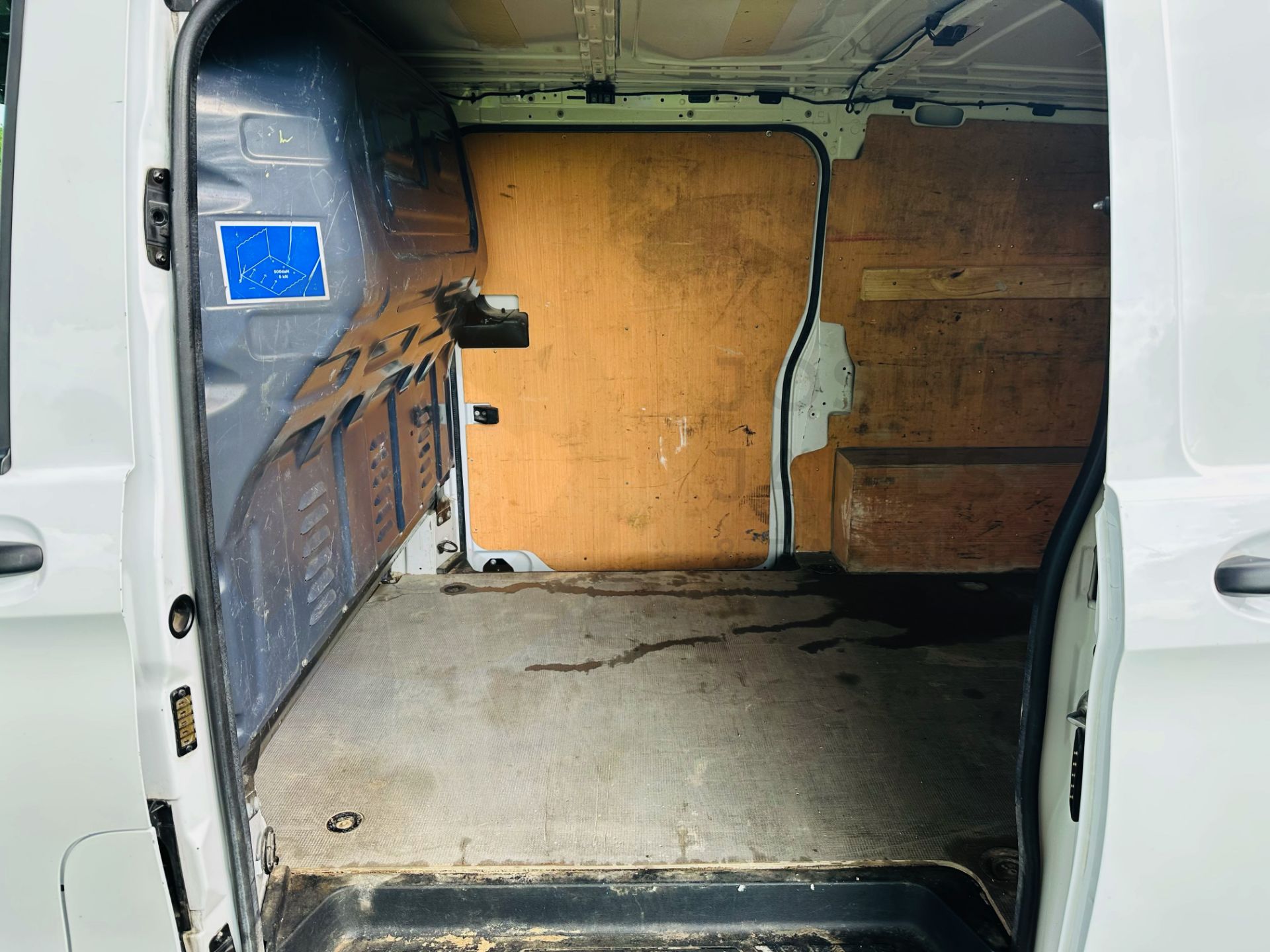 (On Sale) MERCEDES-BENZ VITO CDI *PROGRESSIVE EDITION* LWB PANEL VAN (2021 EURO 6) *FACELIFT MODEL* - Image 14 of 31