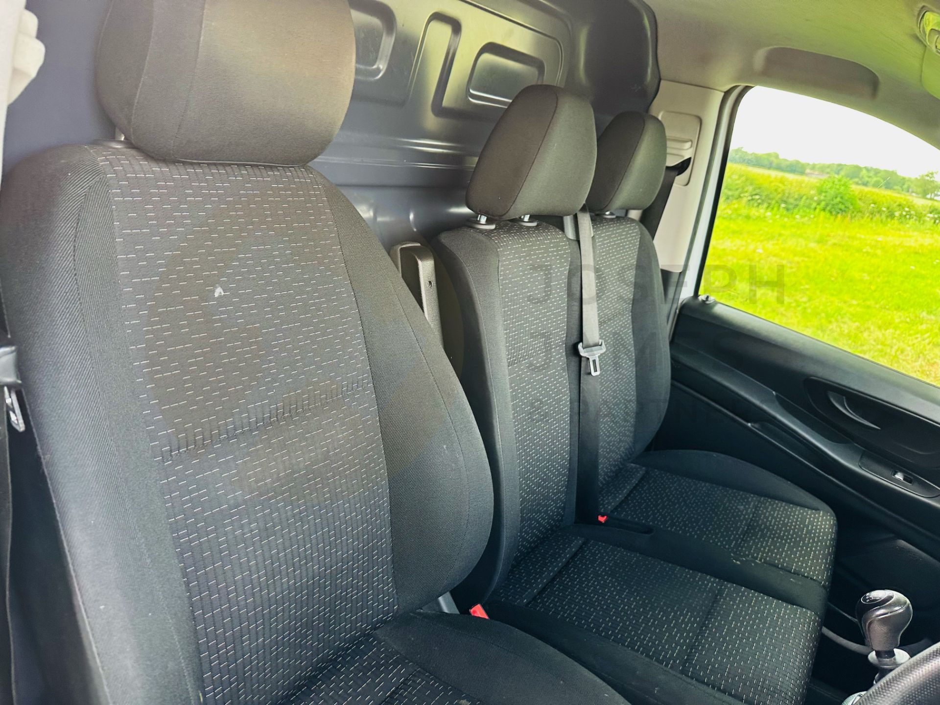 (On Sale) MERCEDES-BENZ VITO CDI *PROGRESSIVE EDITION* LWB PANEL VAN (2021 EURO 6) *FACELIFT MODEL* - Image 20 of 31