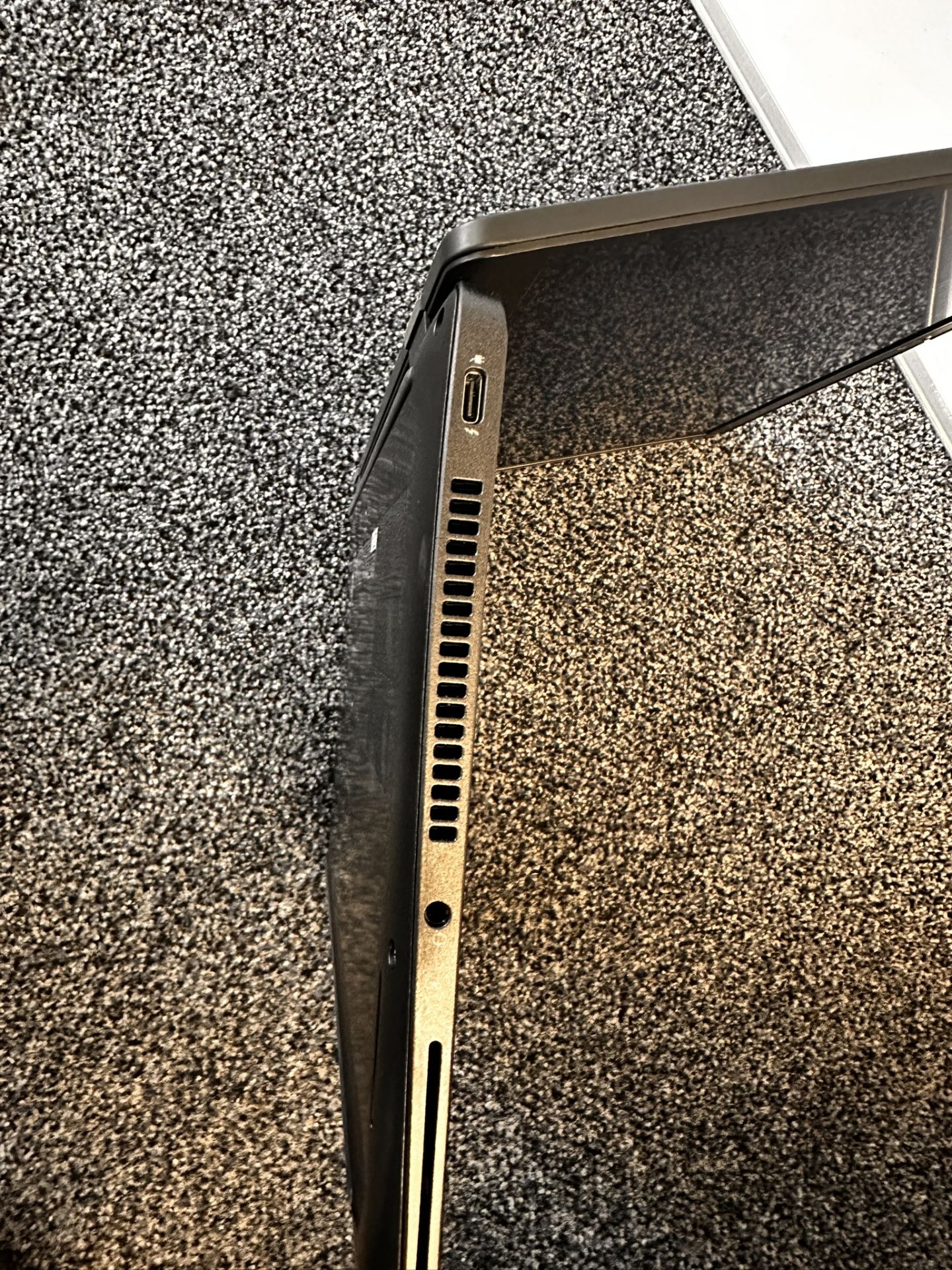 Dell Latitude 7420 - Image 4 of 5