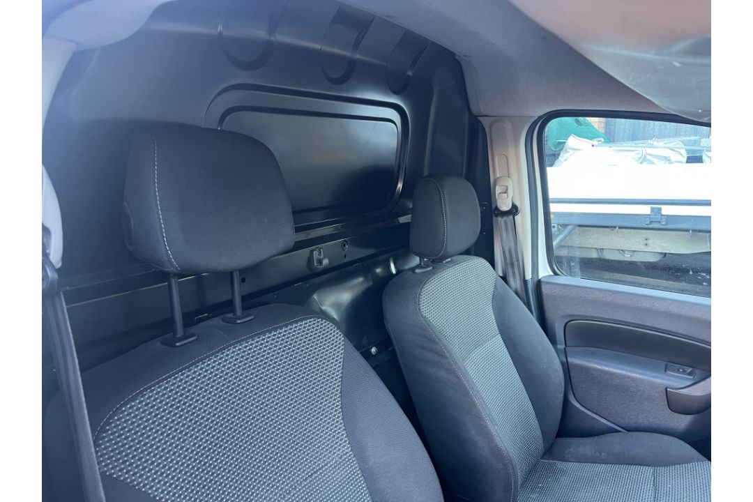 Mercedes-Benz Citan 109 CDI BlueEfficie Diesel Panel Van | White | Manual | PL19 XET | 40,061 Miles - Image 17 of 18