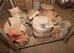 Large Quantty of Blind Rivets & Various Sized Rivets