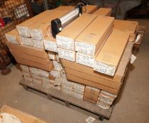 Large Quantity of Fluorescent 110v Work Lights