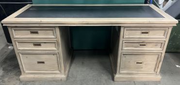 Ferwick Verberie Office Desk