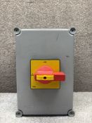 MCG RS Pro Boxed Isolator Switch - Please See Images For Further Detail