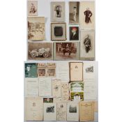 Speisekarten und Fotografien Familie Mummy