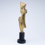Artist of the 20th century- Abstract standing figure - bronze. Golden brown patina. Wood. H. o./m.