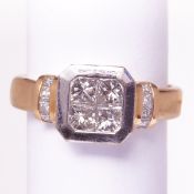 Flacher Diamantring mit Carrée