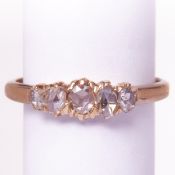 Ring mit Diamantrosen
