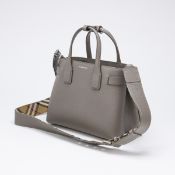 BURBERRY - The Banner Leder-Handtasche