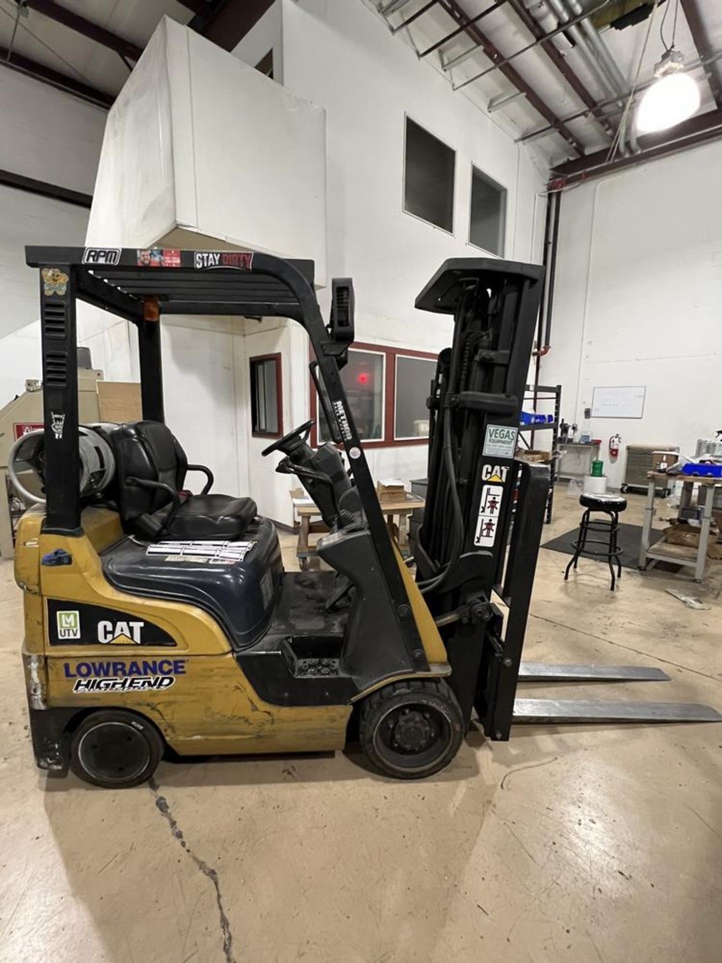 CAT Model 2C3000 Forklift, Side Shift, 2 Bottles of Propace, 13392.6 Hours, Hard Rubber Wheels,