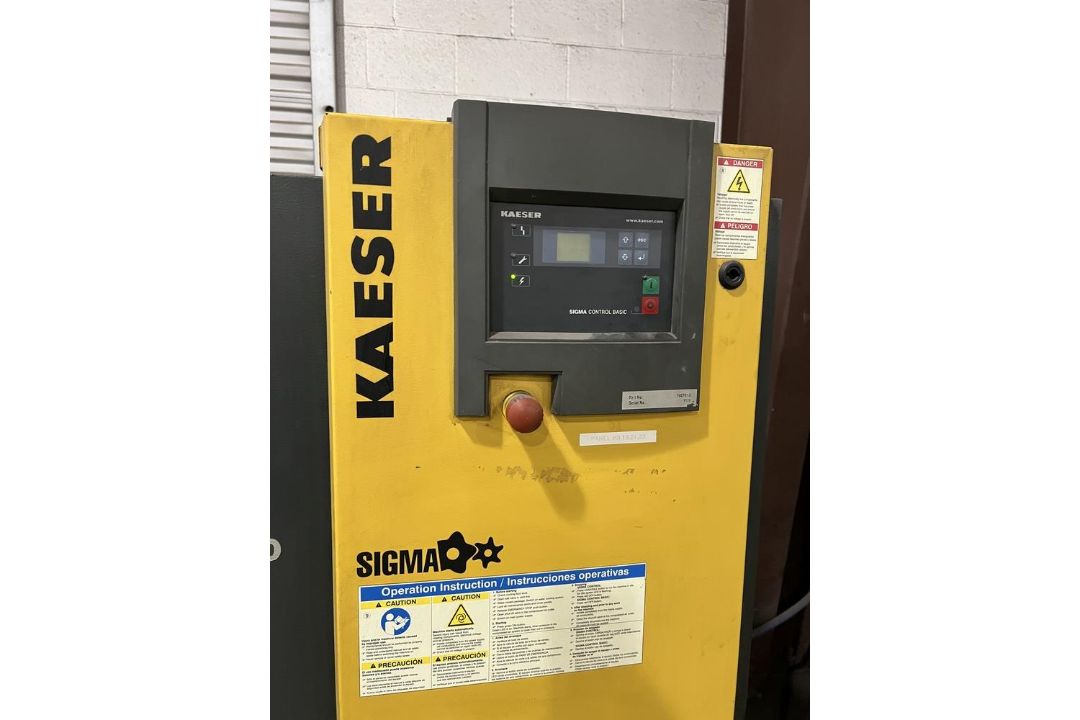 2007 Kaeser Sigma SM10 AirCenter Air Compressor, 10HP, CFM 42, PSIG 125 Note: Must be removed last - Image 3 of 7