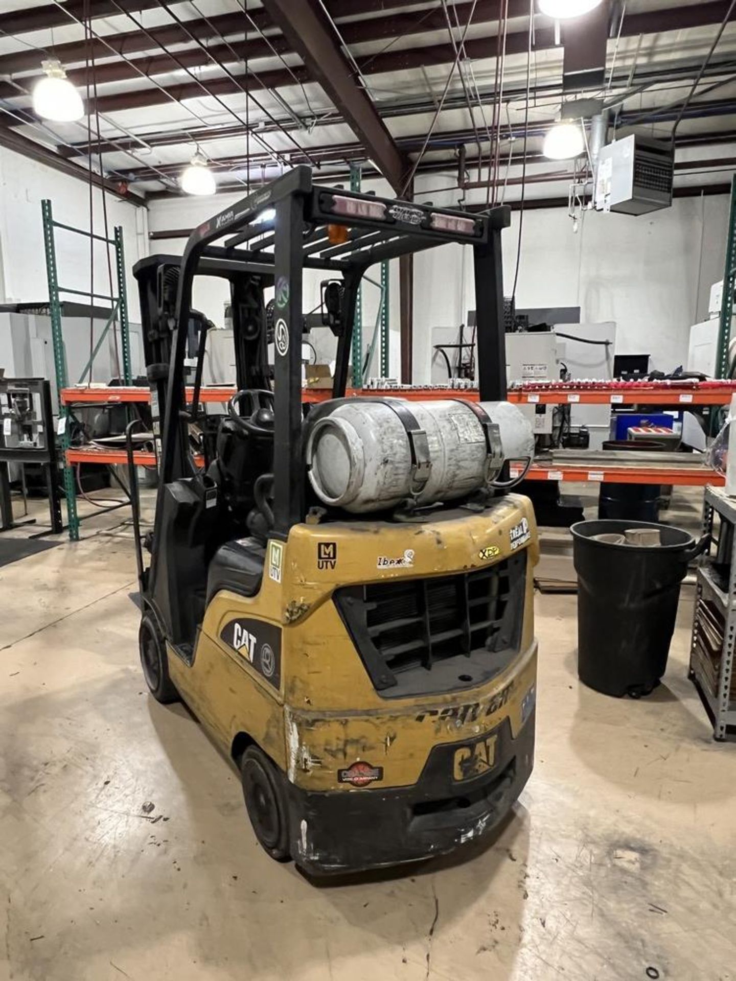 CAT Model 2C3000 Forklift, Side Shift, 2 Bottles of Propace, 13392.6 Hours, Hard Rubber Wheels, - Image 6 of 10