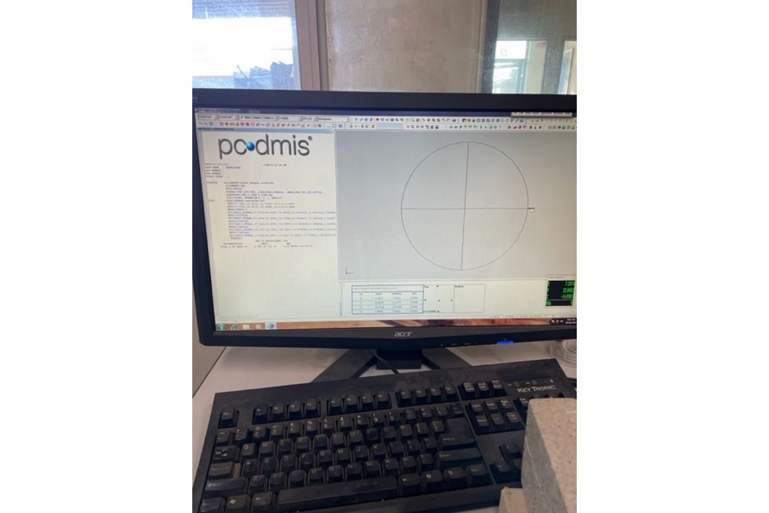 2011 Brown & Sharpe Global Classic 575, DCC Coordinate Measuring Machine, Travels 19.7" x 27.6" x - Image 5 of 8