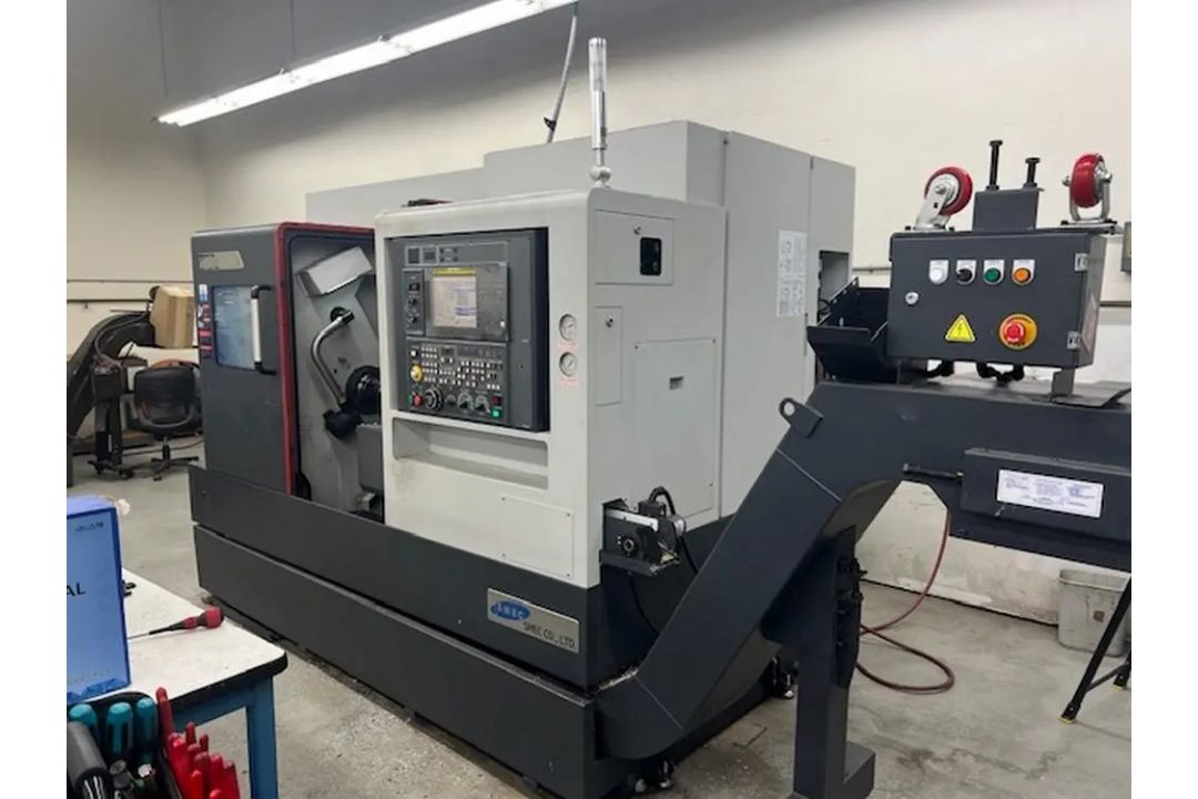 2021 Samsung SL-2000ASY, CNC Lathe, 6" Chuck, 2" Bar Capacity, 25.5" Swing, 15.5" Turning - Image 2 of 3