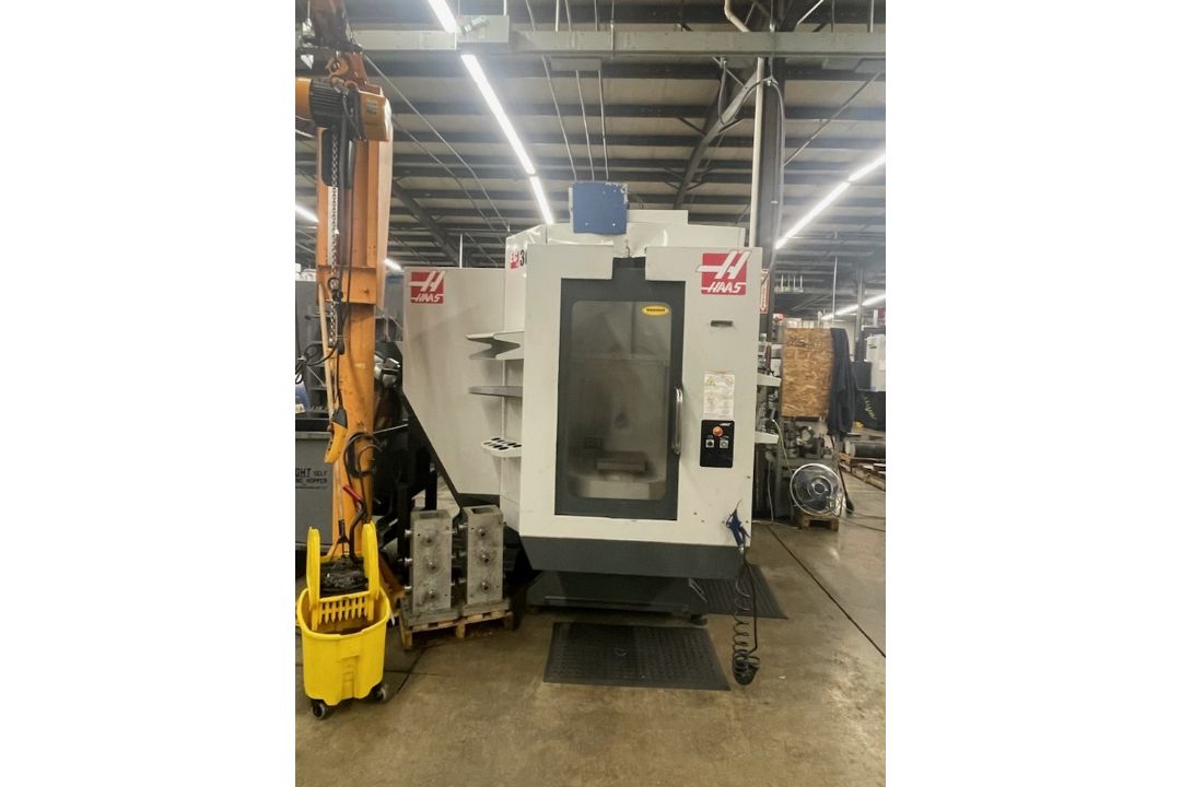 2012 Haas EC-300, CNC Horizontal Machining Center, 11.8" x 11.8" Pallet Size, 20" x 18" x 14" - Image 2 of 14