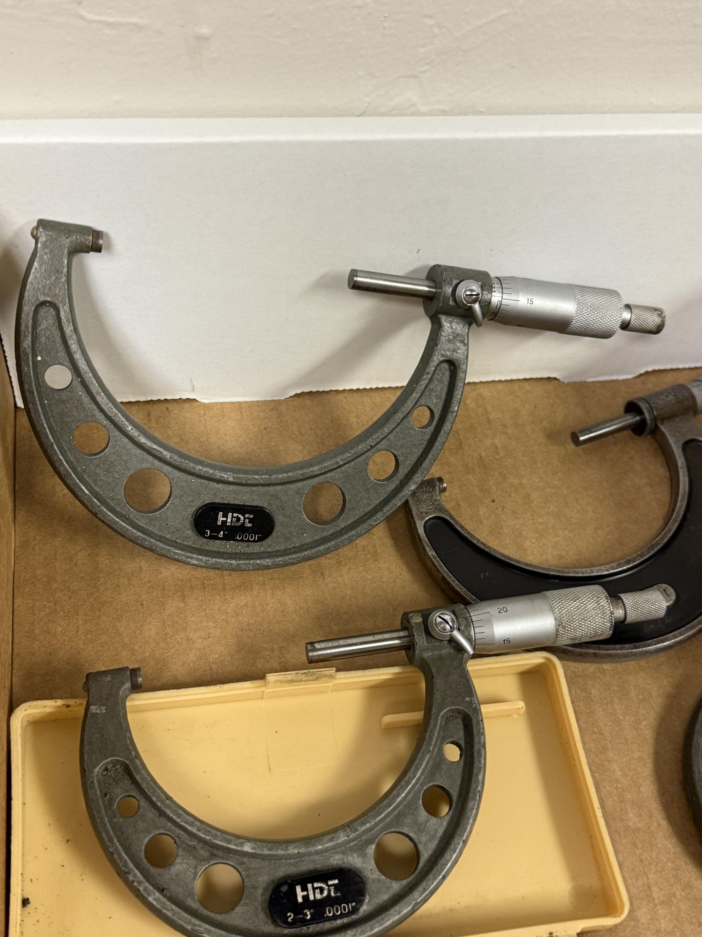 Box of Various Outside Micrometers (3) HDT 1-2", 2-3", 3-4", Starrett 2-3" & Mitutoyo 1-2" - Image 3 of 5