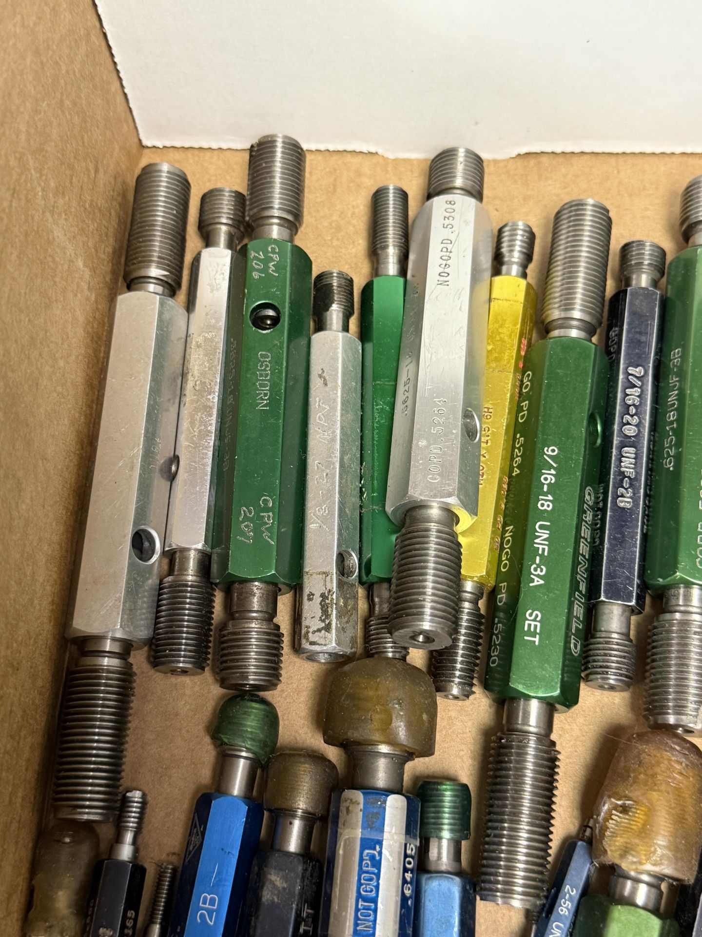 Box of Various Size Medium to Small Threaded Plug Gages Go & No Go - Image 9 of 9