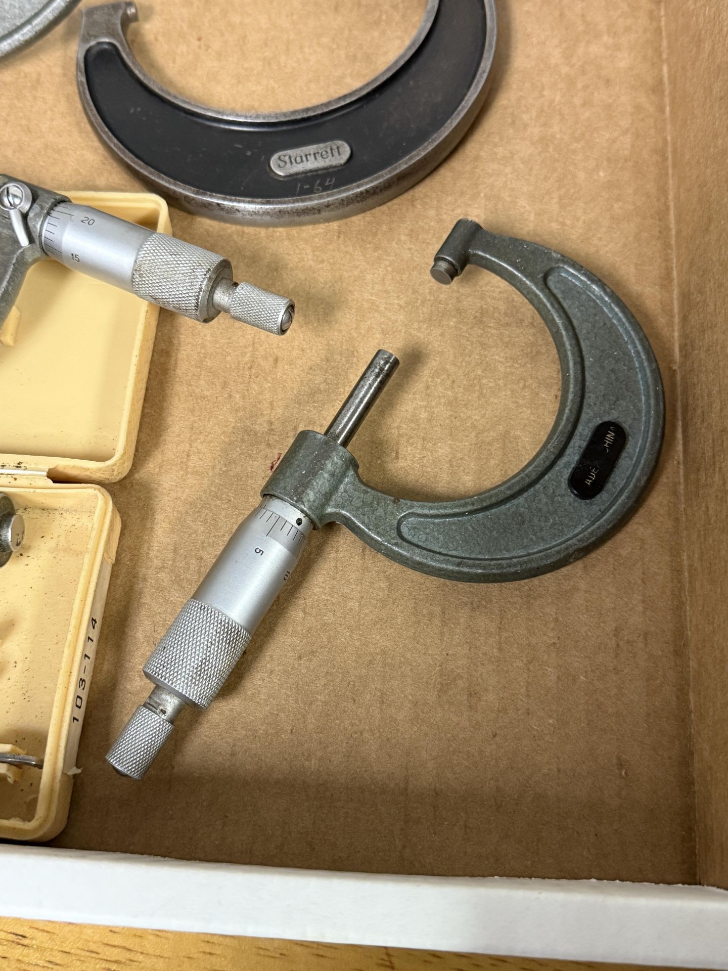 Box of Various Outside Micrometers (3) HDT 1-2", 2-3", 3-4", Starrett 2-3" & Mitutoyo 1-2" - Image 5 of 5