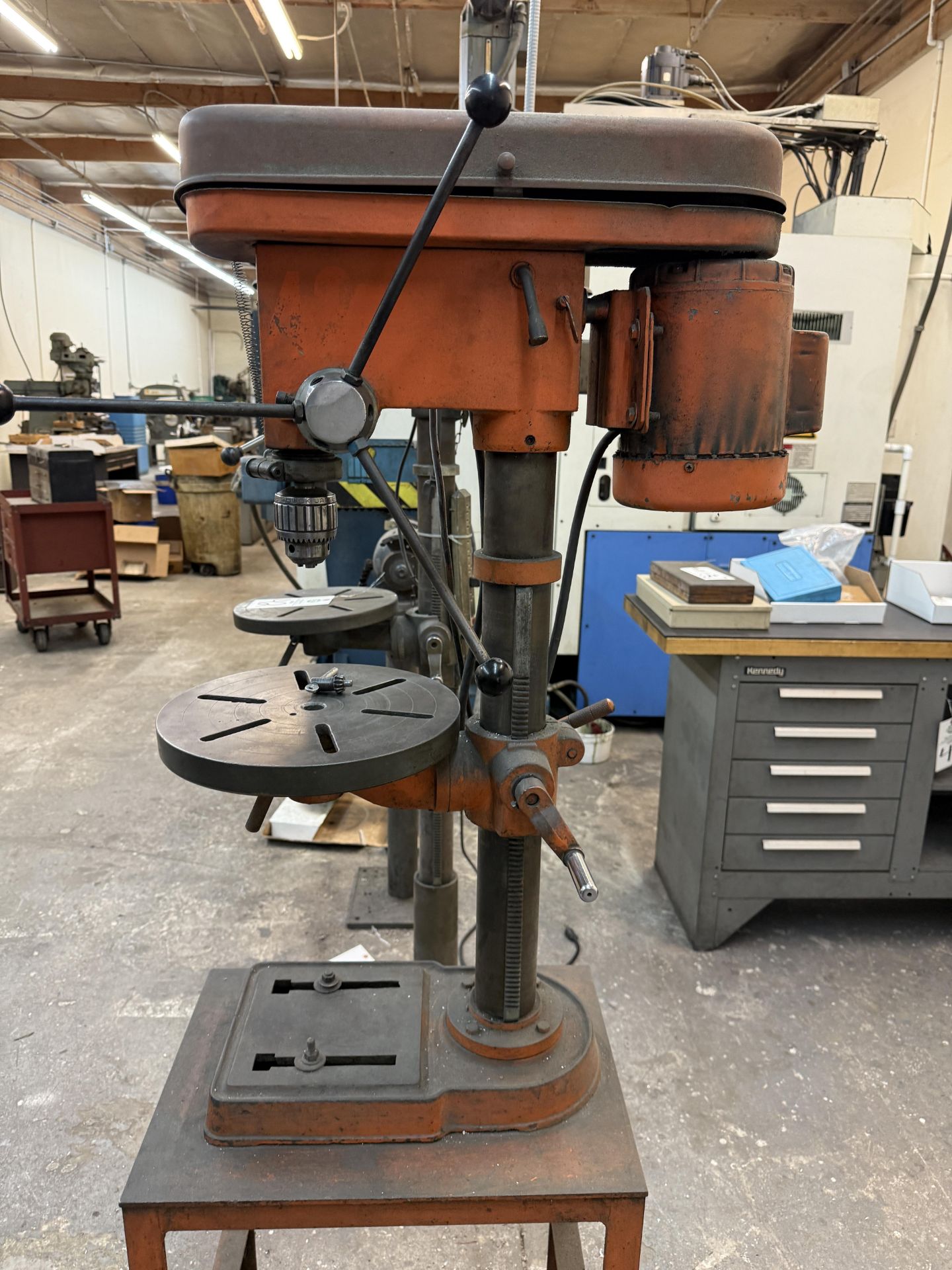1979 Fleetwood Heavy Duty Drill Press Model 50 1/2 HP With Jacobs Chuck on Heavy Duty Stand - Image 6 of 8
