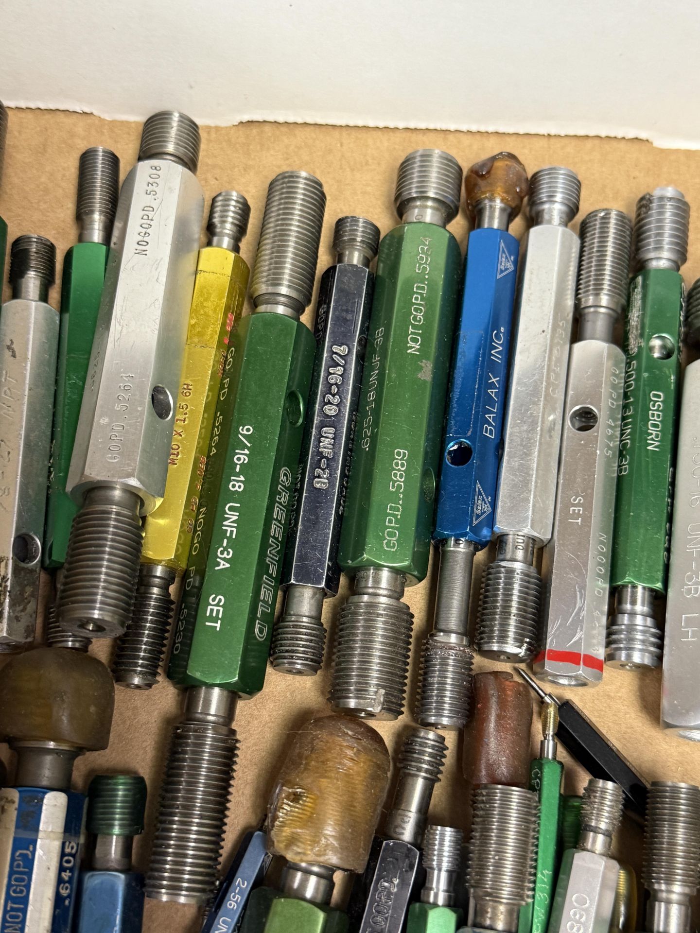Box of Various Size Medium to Small Threaded Plug Gages Go & No Go - Image 8 of 9