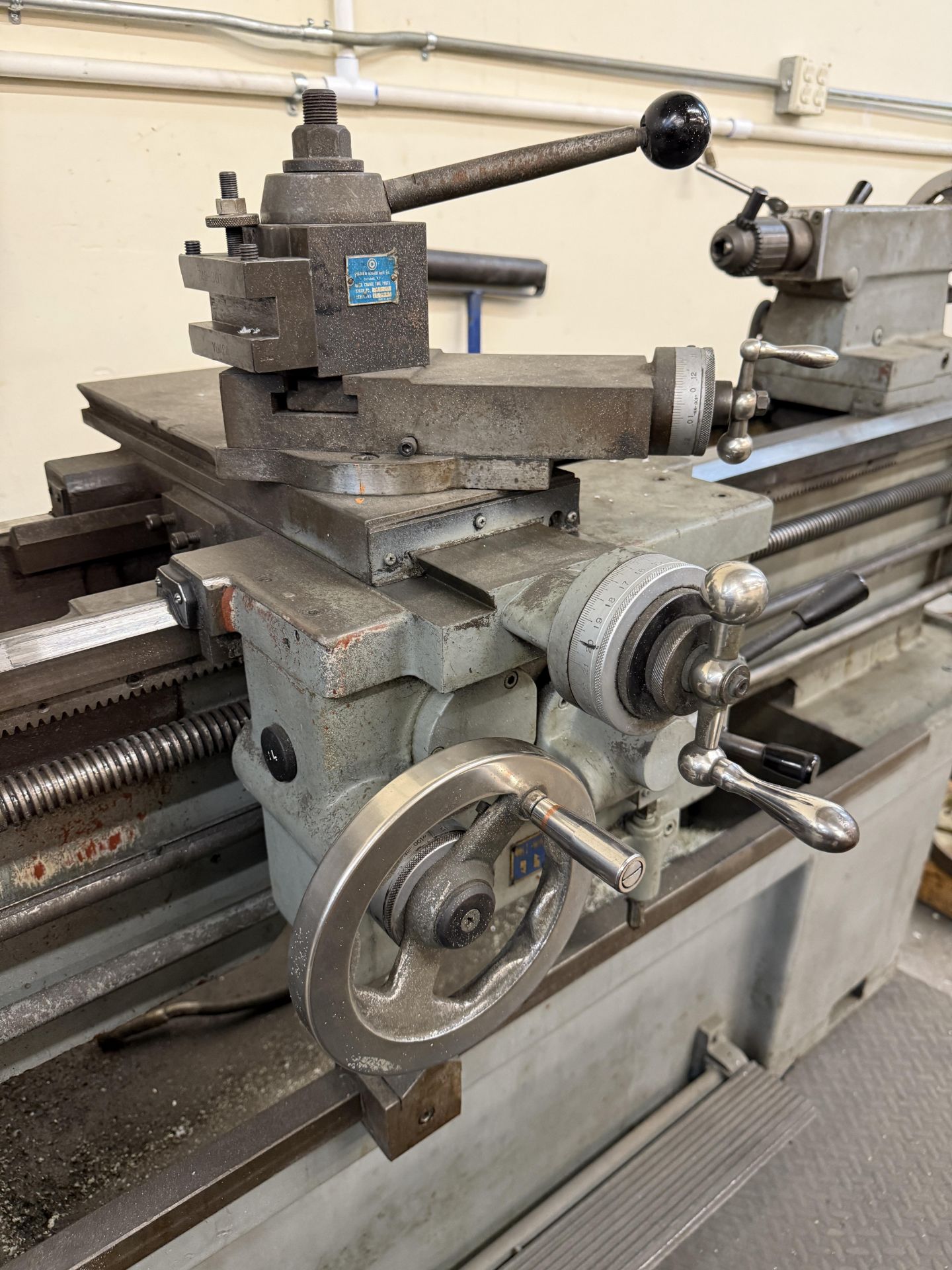 1979 Cut King Model 850 Engine Lathe With Tool Post, 8" 3 Jaw Chuck, Steady Rest, Tailstock, Foot - Image 3 of 15