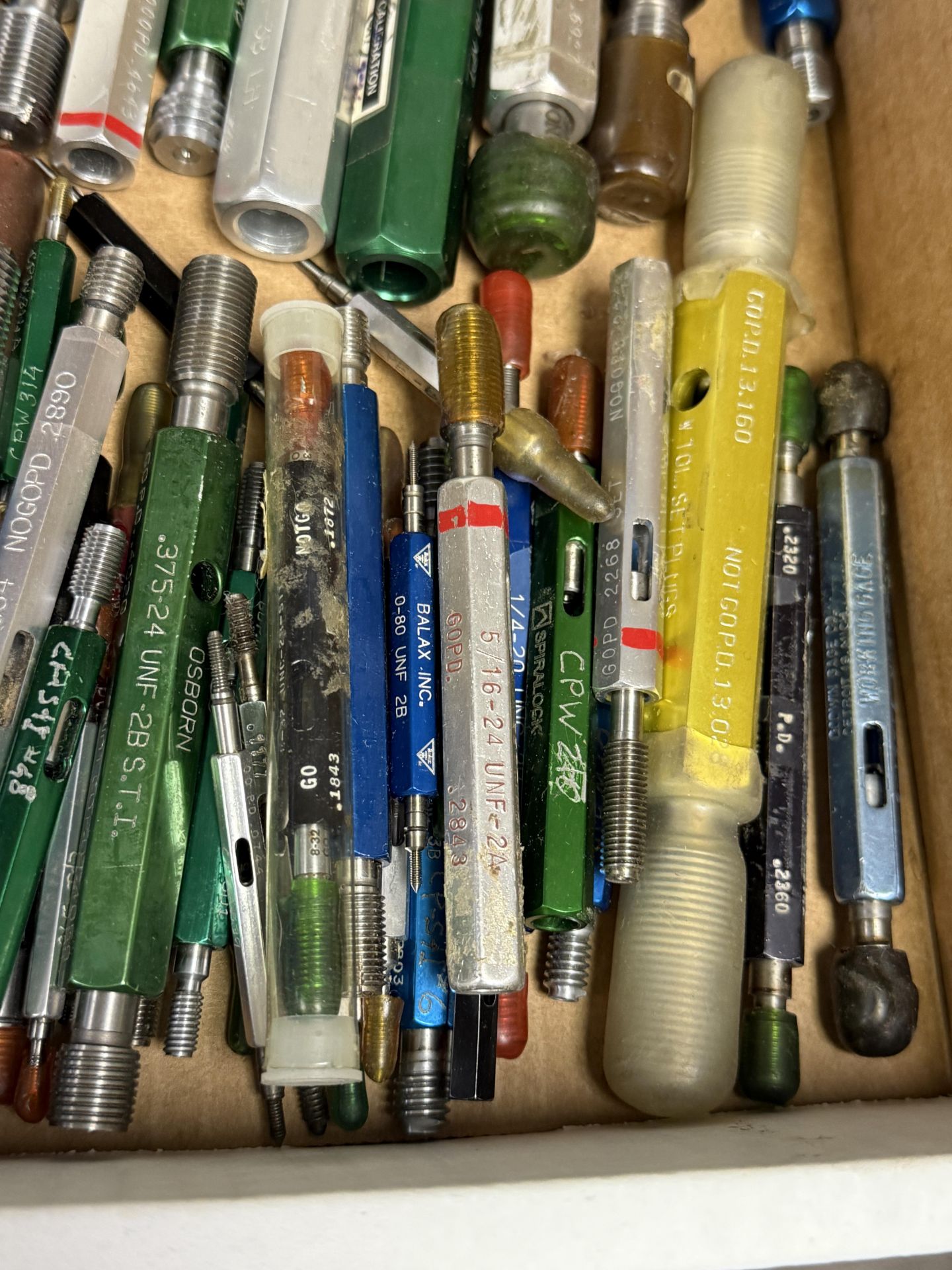 Box of Various Size Medium to Small Threaded Plug Gages Go & No Go - Image 6 of 9