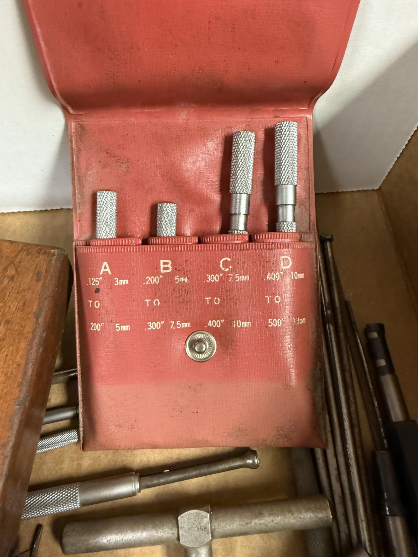 Box of Carious Size Depth Gages NSK, Starrett, Mitutoyo, ST Industries Inc With Mitutoyo Drop Dial - Image 5 of 6