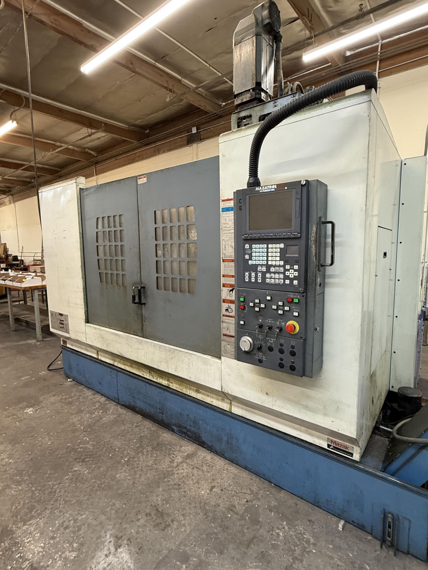 2001 Mazak VTC-200 Vertical Machining Center (Inoperable, Needs Gearbox), 50 Taper, Chip Conveyor, - Image 2 of 16