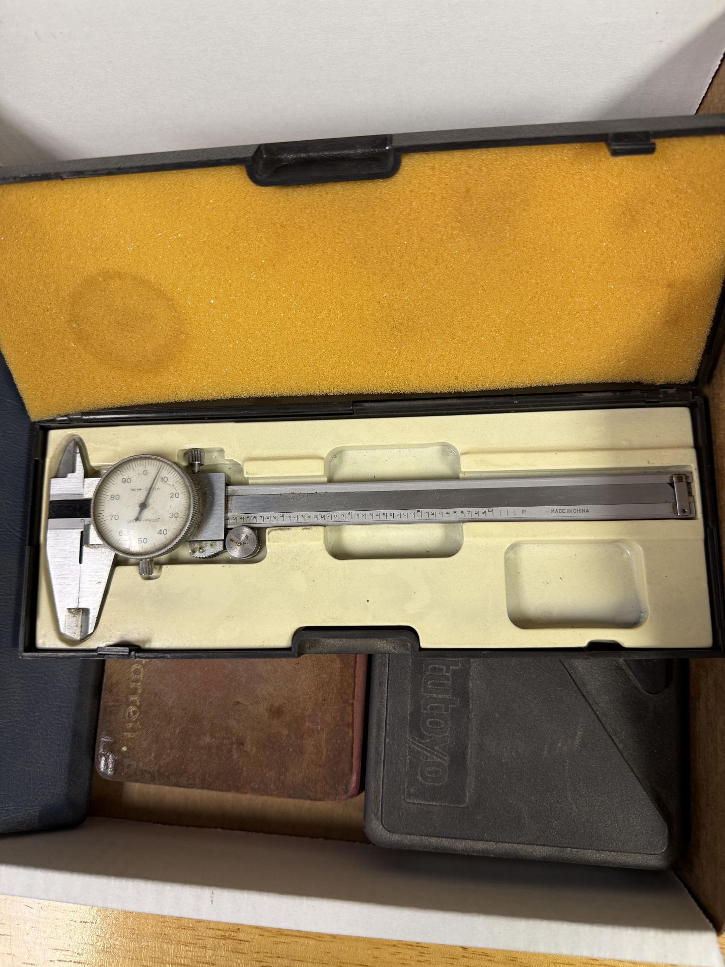 Box of Various Calipers Enco 0-6" Dial Caliper, Scherr Tumico 0-15 cm Dial Caliper, Starrett 0-6" - Image 2 of 5