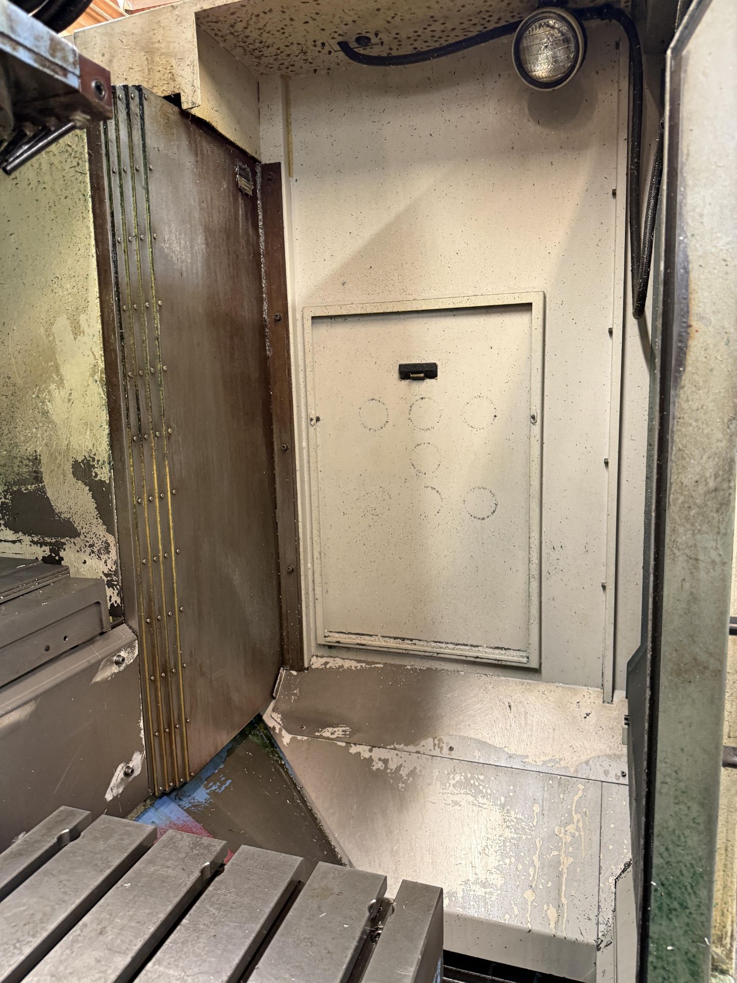 2001 Mazak VTC-200 Vertical Machining Center (Inoperable, Needs Gearbox), 50 Taper, Chip Conveyor, - Image 12 of 16