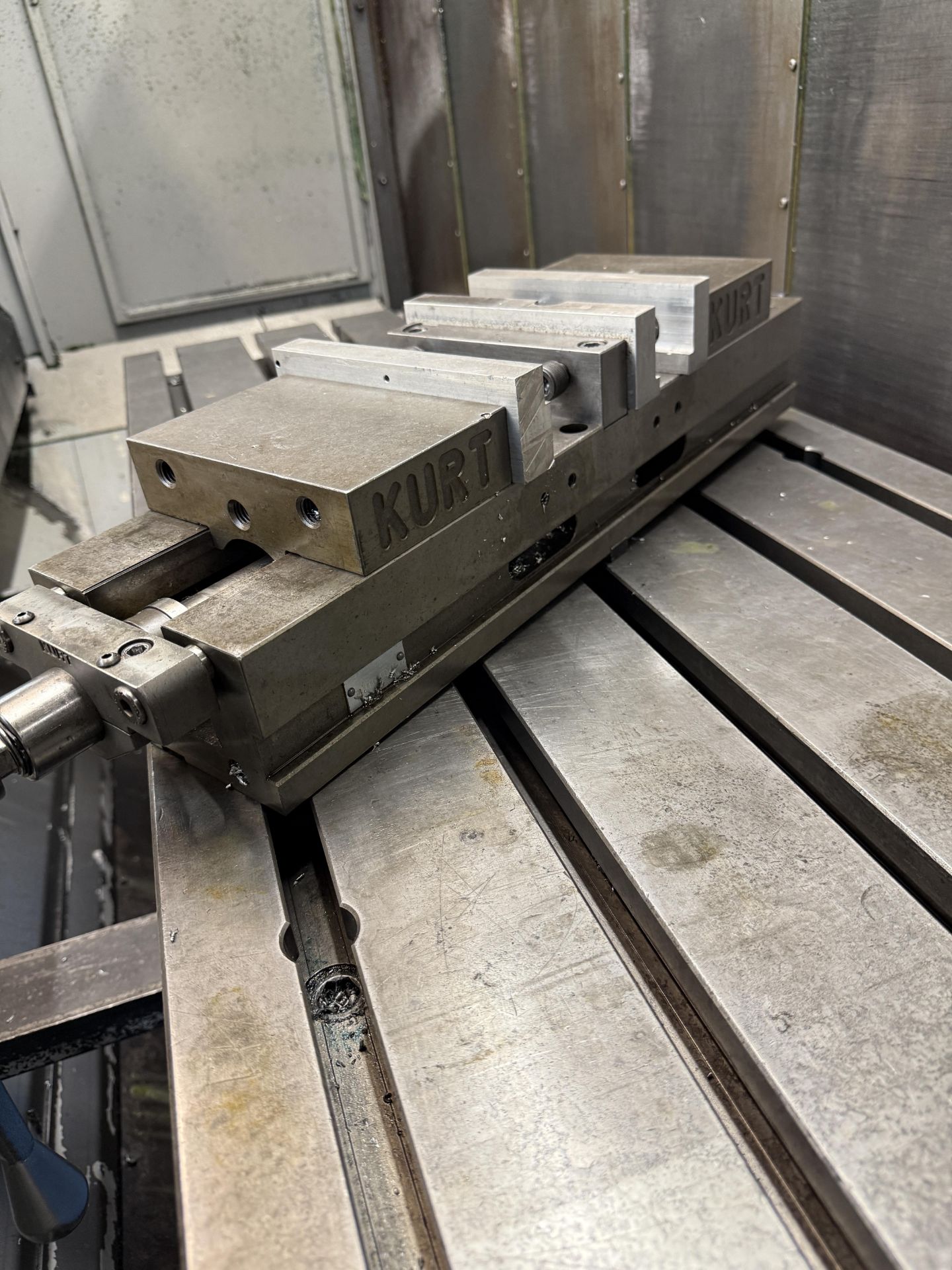 6" Kurt Double Vise 20 1/2" - Image 4 of 4