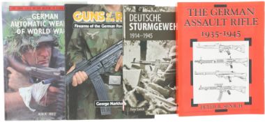 Konvolut von 4 Büchern, zu deutschen Waffen im 2. Weltkrieg
